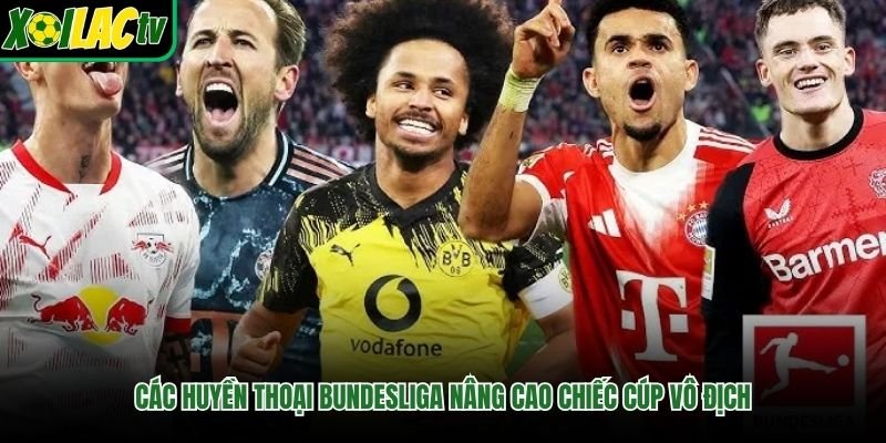 Các huyền thoại Bundesliga nâng cao chiếc cúp vô địch